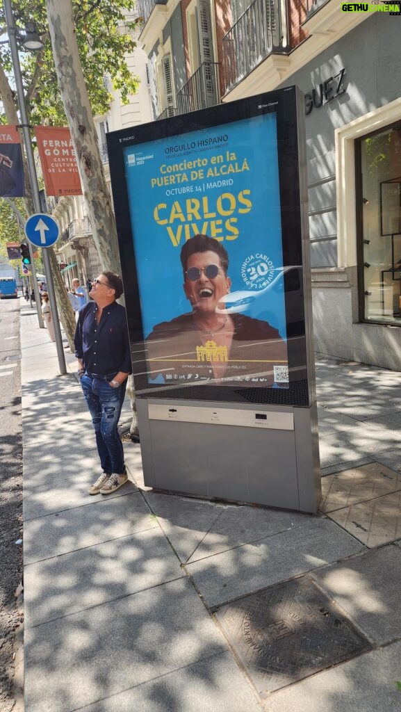 Carlos Vives Instagram - ¡Contando los días para encontrarnos en La Puerta de Alcalá! La fiesta va a estar increíble, nos vemos el 14 de octubre a la 1PM Madrid🙌🏼 #ElTourDeLos30 @anamenaoficial @carlos_baute @diegotorresmusica @npastorioficial @princeroyce @rozalenmusic @ryancastrro Madrid, España