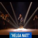 Carola Häggkvist Instagram - Såg du? För 1 vecka sen framträdde jag med min & Peter Kvints nya fina julsång ’Helga natt’ på Idol! Fantastisk bra kör som backade upp mig och musiker. Tack till Emanuel Norrby och Stockholm Soul gospel Choir för eminent leverans. Finns nu på Spotify 🔛Bilj till Den stora ’Gospel jul konserten’ 16 december på Scandinavium arena hittar du på Ticketmaster.se !!! Passa på innan de sista bra platserna försvinner.. 🎄🎄🎄🎶♥️👯‍♀️🎶💃🏽 Kram Carola