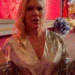 Carola Häggkvist Instagram - Lollos intervjuer. Premiärpubliken ♥️ Biofilmen ”Carolafesten-40 år sedan Främling” visas på biografer runt om i landet. Länk till biljettköp i bion ovan /Lollo Sjaunja, Team Carola