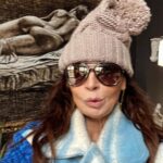 Carola Häggkvist Instagram - Då tackar jag Saltsjöbaden Grand hotell och ’Home of Sifverts’ för nu .. ( fantastiska jul repetioner inför 16 dec i Gtbg!! Ticketmaster.se ) 🎄🎄 Nu beger jag mig in mot stan och värmer upp Filadelfia kyrkan inför våra 3 sista gospelkonserter i helgen, fre & lördag ( dubbla ) Ev finns det några ströplatser att tillgå för den ’supersugne’! Kolla på carolafesten.se isåfall. 🎶🙌🏼 Vi är så glada och tacksamma för den OTROLIGT VARMA OCH KÄRLEKSFULLA RESPONSEN från PUBLIKEN i kyrkorna!! Och alla andra konserter i år också för den delen!! Helt aaaaamazing. ♥️♥️♥️🙌🏼🕊️💃🏽🎂 Tack till vår gäst solist Charlie King också som ’ställer skåp’ med oss på gospel konserterna. 🙌🏼 Love it. Vi ses kram C.