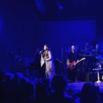 Carola Häggkvist Instagram - Klart att korset och Jesus ska bli synligt när vi är i kyrkan och ’ställer gospel skåp’ tillsammans med fullsatt publik, orkester & kör och sjunger älskade gospelsånger! Även Lina Sandells älskade psalmer som ’Blott en dag’ mfl. En helig premiär helg blev det, mitt i Allhelgona helgen! Kändes så fint och viktigt just nu. Tack till kära publiken, 👏🏼👏🏼👏🏼 💐 både Lör och sön slutsålt sedan länge! Tack till kören Örebro gospel och orkestern under ledning av Anki och Magnus Spångberg. Så glad att ’mina’ tonåringar Zoe & pojkvän Liam kom ner till Gtbg i helgen och gjorde Liseberg och såg på konserten igår!! ♥️♥️🙌🏼 Lite kul morsa hoppas jag ändå att Zoe tycker att hon har. Men det var nog mest natten i turné bussen upp till Sthlm nu som lockade mest! … 🚌🚌💨💨 🛣️ 🕶️👓🥾👠🧦🧢🧤🧣🧳👜💼👛🌂🎒🎒😁😂 Nu är de i skolan i tid. Jippey. Tack för en underbar helig helg på många vis. Tack till alla saints / helgon som gott före och och visat vägen. 😇 Tack för att ljuset och kärleken alltid kommer lysa starkare än mörkret. 🕯️ Mörkret kan inte ens lysa. Och kom ihåg, att ingen kan ta ifrån dig DITT EGNA VITTNESBÖRD, din historia och upplevelser med Gud! De är dina och du har rätt att dela med dig av dem till andras uppmuntran och glädje. Det bygger tro i dig, i mig och för vårt land. När det görs i kärlek. Amen. ( Ser fram emot mina 2 kommande helger på gospel turnén nu, i Jönköping och i Sthlm Stora nya Filadelfia kyrkan. Få beröra människors hjärtan på djupet med tro och kallelser för sina liv. Framtidstro. Finns det något viktigare nu? 🕊️ Carola