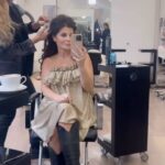 Carola Häggkvist Instagram - Preparation time i Gtbg med Zanetta inför jul konserten ikväll ..!! 🙌🏼 Wohoo.. Mina fina doft ljus ’free wo/man Song of joy’ är nu klara också som en härlig julklapp med budskap. Finns i merch shopen ikväll. Dörrar öppnas 18.30 .. och så kommer kära Anki & Magnus Spångberg sjunga upp med publiken innan konsert för alla som vill stämma in i ’Nu tändas tusen juleljus’ och några fler sånger. Nu firar vi in julefriden och glädjen tillsammans! Hurra Tänk att dagen D är här nu… TACK till alla medverkande! Ni är underbara. Nu ökar vi. Andas ut all stress och andas in friden som Fridsfursten kommer med. Vi behöver mer kärlek i våra liv och sinnen. Fyll på helig ande med din övernaturliga närvaro. #carolagospeljul #idag #endajulkonserteniår #tackpubliken #jagälskarer #litenervös #puss #bringthechristmasmagicon #scandinaviumarena #ticketmaster . @quomodo_gbg @ticketmaster_sverige @jubel.artistagency @spangbergmagnus @ankispangberg @zanettaradal @ruthpettersen70 @reginadirinaldi Gothenburg