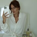 Caroline Receveur Instagram - 💝CONCOURS 💝 1000 € de produits SABON + une nuit pour 2 personnes à l’hôtel 5 étoiles @ledamantinhotel (avec petit-déjeuner, diner et accès au spa) à gagner Pour participer: - Suivre mon compte et @sabonfrance - Liker la publication - Inviter 2 ami(e)s à participer en commentaires -Reposter la publication en stories pour doubler vos chances -Tirage au sort le 13 Avril (Le/La gagnant(e) sera contacté(e) en MP par @sabonfrance). 🌸 Et toujours -20% sur tout le site @sabonfrance avec le code ICONIQUE