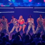 Carrie Underwood Instagram - Last night sure was a fun one at @resortsworldlv !!! Such a great crowd! Let’s go for round 2 tonight! #Vegas #Reflection 📸: @jeffjohnsonimages