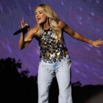 Carrie Underwood Instagram - Last night was fun @raviniafestival !!! Thanks to all who came out to enjoy some music and beautiful weather!!! Let’s do it again tonight, shall we? 😊❤️ 📸: @jeffjohnsonimages #Chicago #Ravinia