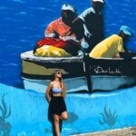 Catarina Jacob Instagram - Esta imagem representa as minhas origens, e tenho todo o orgulho do mundo de dizer que vim de uma família de pescadores, peixeiras e mestres de barcos. Ainda nem a lua tinha abandonado o céu e eles já se levantavam para ir pescar, para ao nascer do sol abastecessem as peixeiras para que elas pudessem ter tempo de comprar, pesar e limpar o peixe para que os clientes já pudessem levar para casa tudo direitinho. Praia Cabo Verde