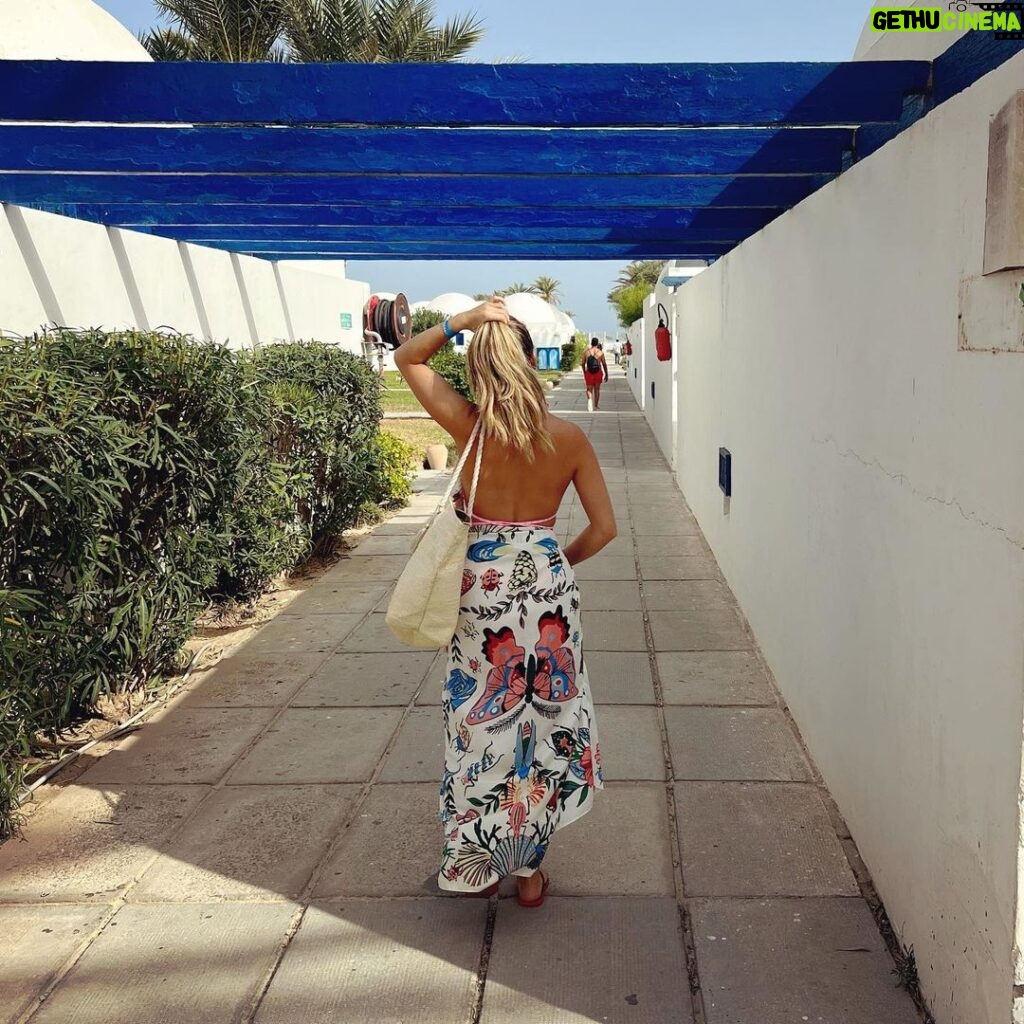 Catarina Jacob Instagram - Living fully the winter, always dreaming about the summer ♾️ Djerba Island