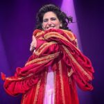 Cecilia Milone Instagram - Así, de emocionada. Así, de agradecida. Así, de abrazada a #Rosario SIEMPRE ❤️ Así, de feliz por este recorrido que hicimos juntas, siendo, la misma: #ChauMina Foto: @emilceghe Teatro Broadway