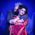 Cecilia Milone Instagram - Así lo llevé en todas las funciones que hice de #Drácula. Sintiendo la protección y el peso de su creación ¡y de su dirección! sobre mis espaldas. Él podía no estar… pero así, lo sentía yo. Pepe, y su Mina Murray; Cecilia, y su Pepito Cibrián. Yo, y mi mirada de #AnaMaríaCampoy ¡Mi familia teatral, por siempre! Mi #ADN heredado. Los amo, por toda la eternidad. @costaokis y esta foto. Rosario, y el @teatrobroadwayrosariook de testigo.
