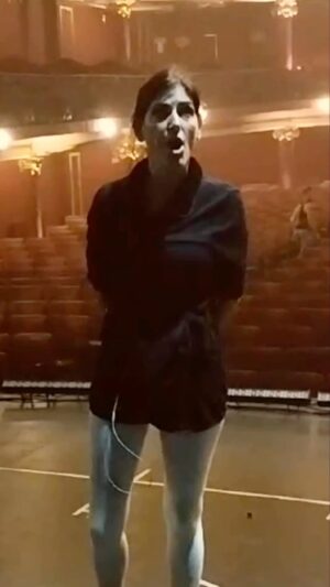 Cecilia Milone Instagram - Última prueba de sonido.
@dracula.elmusical 
#Rosario
#ChauMina
