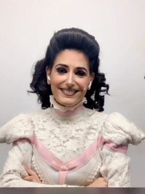 Cecilia Milone Instagram - ¡Enamórense de su mejor versión y defiéndanla con la vida!
#SeanValientes #SanValentín #Amor #Vocación #Fuerza #Fe ❤️

Gracias a @tweetavo @claudioofabyan @patriciaberterreche @yanemorbidoni @leomennaceramica @rocio.sueiro por acompañarme en este proceso.

#MinaLaDespedida