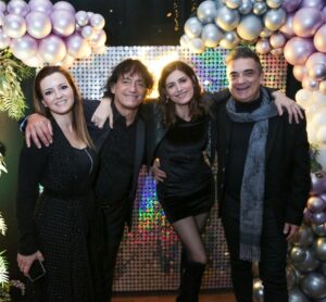 Cecilia Milone Instagram - Nosotros y ellos.
¡Los quiero, @angelmahlerok y @dollystabilini!