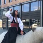 Cecilie Steinmann Neess Instagram - Veien opp må ikke alltid være elegant, så lenge du leverer på toppen! Climbing! #sukCess