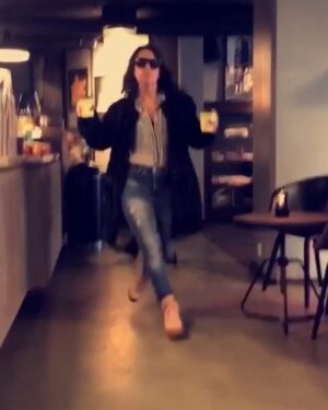 Cecilie Steinmann Neess Instagram - Har gått rundt sånn her i hele dag. 💁🏻‍♀️Why? Because KVINNEDAGEN!!#sukCess