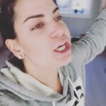 Cecilie Steinmann Neess Instagram - I dag hyller jeg Pappa ved å synge til de rare låtene han elsket👌🏼 (Jahn Teigen i mitt ❤️.) En ekstra klem til dere som av ulike grunner syns at denne dagen er litt ekstra tung. Og gratulerer med farsdagen til Mamma, som har vært både mor og far de siste årene🙏🏼 #farsdag/#morsdag/#foresattesdag