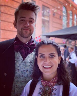 Cecilie Steinmann Neess Instagram - Ja vi elsker! 🇳🇴 #sukCess