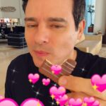 Celso Portiolli Instagram - Vocês também têm essas dúvidas? Que bom que entre Biscoito ou Chocolate, a @cacaushow entregou os dois! Não deixe de conferir o novo lançamento da linha Biscoiteria, com 8 novos biscoitos deliciosos. E tem promoção de 2 unidades por R$24,90, corre lá pro site! Você vai se apaixonar.