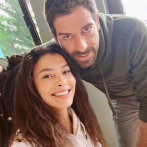 Cemal Hünal Instagram - Yeni bir şeyler...🔆