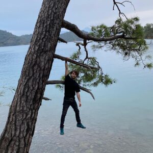 Cemrehan Karakaş Instagram - Cemre yola düştü 🏕⛰🌲