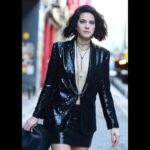 Ceyda Olguner Instagram - #ışıltı Ya Hay ☀️😎 #photoby --> @aydancinar 🌑😎 Dünya