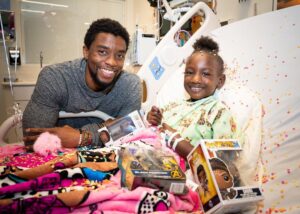 Chadwick Boseman Instagram - Had a birthday celebration with a beautiful little princess, Mady. She let me throw the confetti twice. I think I had as much fun as she did. #StJude
