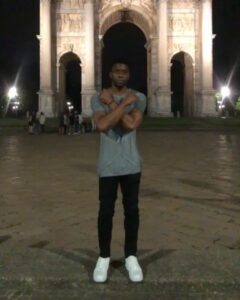 Chadwick Boseman Instagram - Mom said she was disappointed that I didn’t do the salute at the #MTVAwards, so #WakandaForever from the Arco della Pace a Milano.