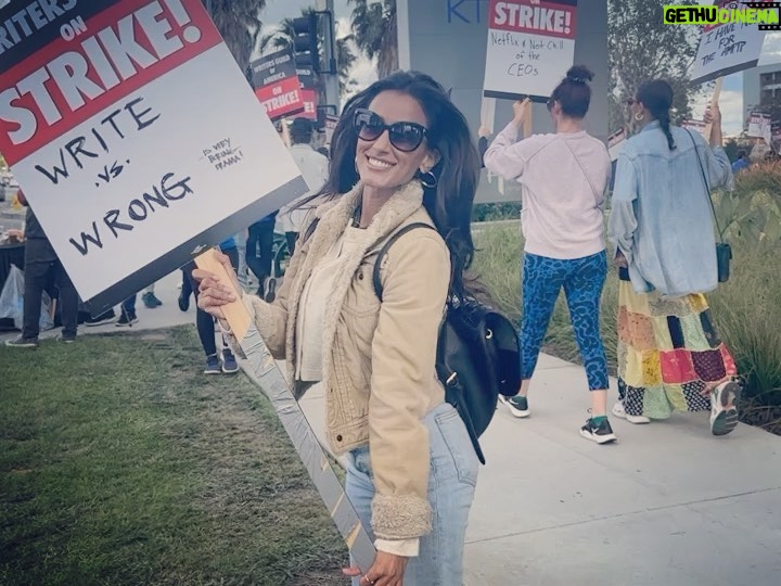 Chandni Parekh Instagram - No writers, no industry. I stand with the WGA. #WGAStrike #WGAStrong Netflix