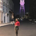 Chandni Parekh Instagram – 🎶 Just for fun we ran around the Warner movie lot 🎶 @elise_greene Warner Brothers Studio