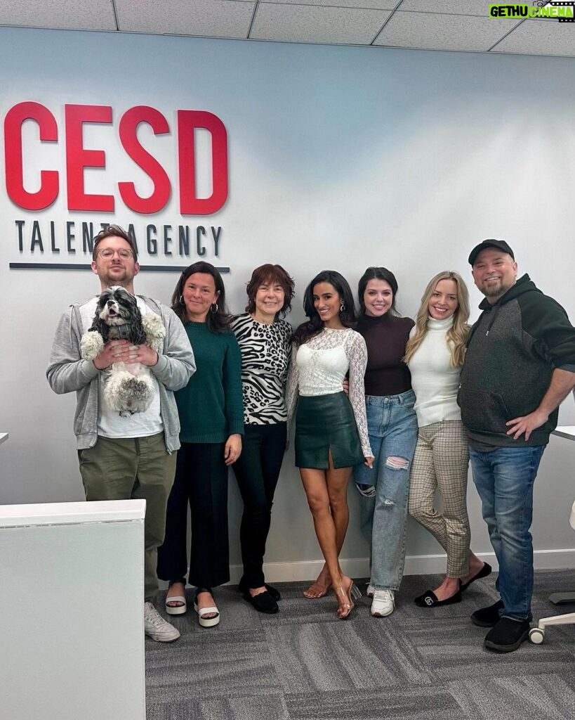 Chandni Parekh Instagram - My agents are the BEST 🥰 Feels wonderful closing out another great year with my team beside me. Happy Holidays!!🎄 #voiceover #commercial #cesdtalent CESD!