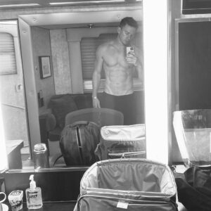 Channing Tatum Instagram - It’s been a long road back. Injuries, life shit, and just insanity in general. Ha daddy is finally back boooi!! Gonna be a fun next 10 year run. To all those that have been there for me  and held me down through it all. I love you. I’m gonna make ya proud. Let’s goo.  Also peep the purell bottle. Keep it clean out there folks. Hahaha