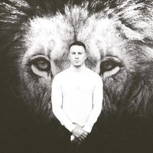 Channing Tatum Instagram - I watched the MGM lion roar before my favorite movies since i was a kid and still do now. Getting to go in there yesterday and talk about story and character was an honor. But to go in and talk about our 1st film as directors was an actual dream come true for me and my long time  life/creative partner Reid. To be a part of their history of films... it’s just doesn’t seem real. Also knowing you got that lion having your back gives a lot of confidence. It’s good to have creative giants hold you down when you need it. And we are gonna need it. Let’s go MGM!!! Let’s make DOG a classic. Love.  Took this at their office btw...