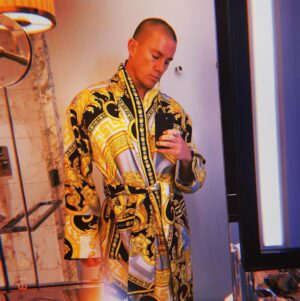Channing Tatum Instagram - So 20 years ago (holy fuk) i was a kid stand in a room of what would be probably thousands of guys trying to get picked for the shows in Milan. God knows how many they actually saw. Hoping to get picked to walk in the spring show. I never got to walk for Versace in the maybe 6 or 7 seasons in went to the shows.  But last night to get to wear this……. other worldly robe…….. and to wear the most classic Versace tux. Cut boxy like Gianni wore in the 90’s was beyond my wildest dreams. Donatella thank you so much for having and inviting and letting me wear such elegant and magical clothes. it was dream like. You are a legend!and a myth. @donatella_versace
