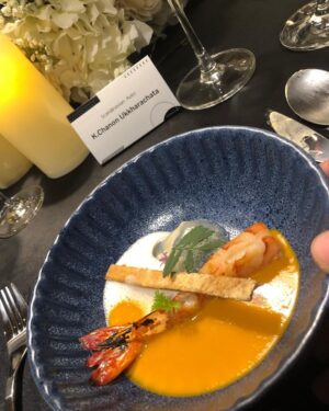 Chanon Ukkhachata Instagram - ขอบคุณ @volvo_scandinavian ครับ สำหรับ #exclusivedinner #volvo และขอบคุณ chef @nichaploii สำหรับ #dinner ด้วยครับ อร่อยมาก #masterchef ❤️