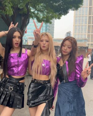 Chantal Videla Instagram - ✨Who’s Next✨Behind the Scenes✨

Had some fun taking pictures during our mv shoot! Here’s some~!🥰

How’s our album “GIRL’s ROUND Part. 2” so far? If you didn’t listen to our songs yet, you’re missing out!💁🏻‍♀️ go check it out now~!

Thank you so much Lapis for supporting! Been watching your dance challenges and y’all are slayin’ it! Love you peeps!🫶🏻