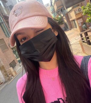 Chantal Videla Instagram - Sunny Day!🌻☀️✨💛

Our dear Lapis! Thank you so much for voting for us at MNET PLUS for KCON~🥰

Feeling so giddy to see how much more we can achieve together! Let’s keep on voting peeps!✨💪🏼💖