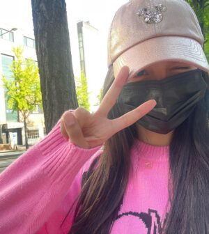 Chantal Videla Instagram - Sunny Day!🌻☀️✨💛

Our dear Lapis! Thank you so much for voting for us at MNET PLUS for KCON~🥰

Feeling so giddy to see how much more we can achieve together! Let’s keep on voting peeps!✨💪🏼💖