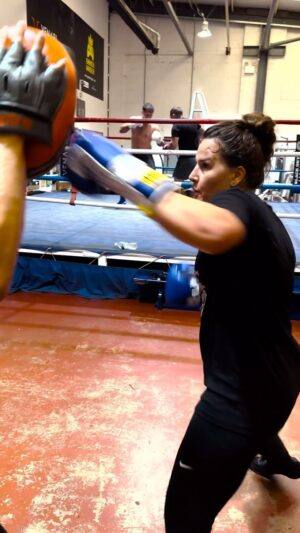 Chantelle Cameron Instagram - Chipping away & looking to be better in every single department come November the 25th REPEAT 🥊 #undisputed #undefeated #boxing #champion