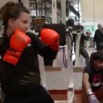 Chantelle Cameron Instagram - Having some fun with 🥊 Who needs a punch machine when I have Asam rating my power punches out of 100 😂🦾 The end of a great weeks training @alpha_solutions_club @scxlaw @fitnesssuperstore @mandtltd @4mpcbd @bewelectrical @everlast @glazinghub Manchester, United Kingdom