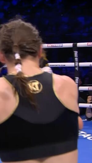 Chantelle Cameron Instagram - Refuse to Lose ⚔️

#camerontaylor #dazn #daznboxing #boxinglife 

@alpha__solutions @glazinghub @everlast @mandtltd @scxlaw @bewelectrical @4mpcbd @fitnesssuperstore @thatprizeguy