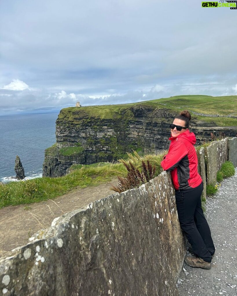 Chantelle Cameron Instagram - Ferry over to Inis Mór (boat sick 🤢) wasn’t my best moment. Probably one of my favourite places so far was this island. Ferry back and I actually threw up this time (no more boats) Off to Galway such a cool city. Drove to cliffs of Moher and literally was like a postcard so beautiful. Grateful for this experience @clairewalll #ireland #irelandtravel #irelandtrip #travel #travelphotography Aran Islands