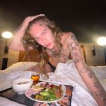 Charity Kase Instagram – They keep telling me that breakfast is the most important meal of the day 🍳 

Don’t forget to book your tickets too see me on my Uk tour! Link in my bio 👻

#breakfastinbed #longhairmen London, United Kingdom