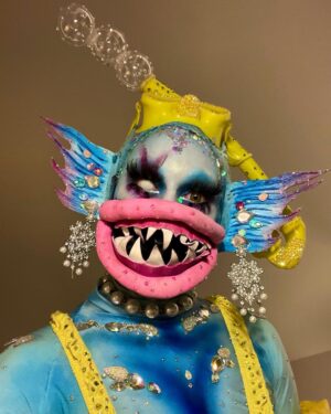 Charity Kase Instagram - Schwimming time 🐟 ✨

#dragmonster #fugly
