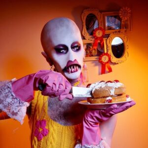 Charity Kase Instagram - Fancy a slice? 🎂 

Photos by the delightful @myrkky_photography 
Retouched @bycharitykase 
#dragmonster #prizebaking #dragalien