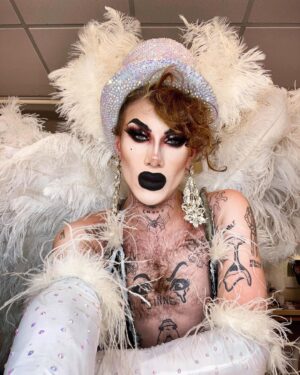 Charity Kase Instagram - Yeah it killed thanks for asking 👼🏻 

Base- @hudabeauty @bennyemakeup 
Eyes- @colourpopcosmetics 
Lips - @maccosmeticsuk 

#dragangel #dragqueen #dragraceuk
