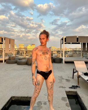Charity Kase Instagram - Golden hour ☀️ 

#brazil #rooftop