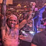 Charles Oliveira Instagram - Jaja estarei de volta e com fé em Deus fazendo aquilo que amo fazer 🙌🙏🙌 #fe #deusemaravilhoso #tudonotempodedeus Guarujá, Brazil