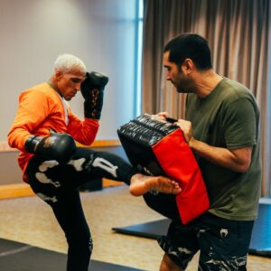 Charles Oliveira Instagram - 10/21 the Lion returns for his belt 🔥