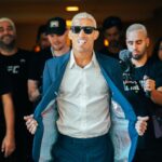 Charles Oliveira Instagram - Toma toma olha como nós estamos aí que gato @roobet vancuover. Canada