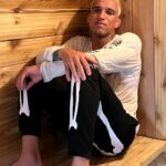 Charles Oliveira Instagram - Falar é fácil vir e fazer que é o difícil 🙌🙏🙌 Vancouver, B.C., Canada