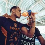 Charles Oliveira Instagram - Ele tirou nois do pouco e colocou nóis no topo do mundo Deus é maravilhoso 🙏 São Paulo, Brazil